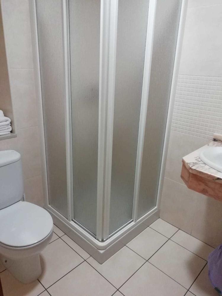 Pension Residencia Caola Arteixo Esterno foto